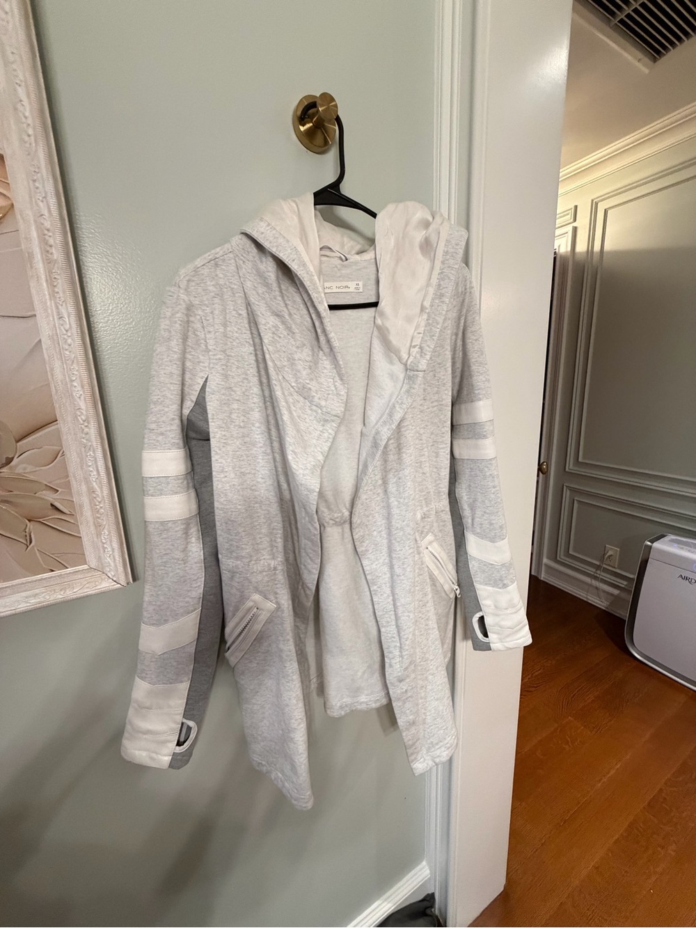 Blanc Noir Maitri stretch wrap traveler jacket
